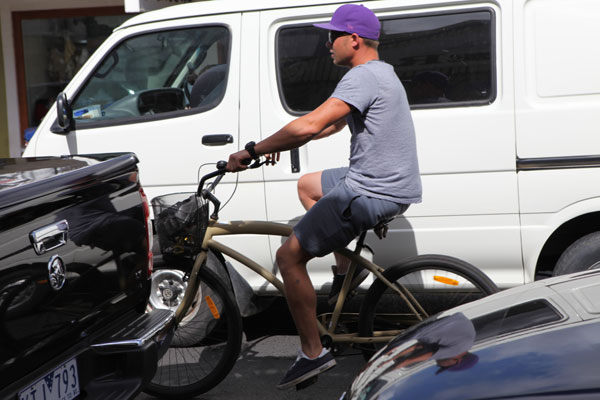 BikeVsCar_2_WEB