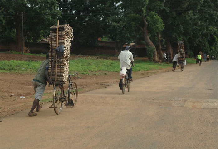 1_LILONGWE_Malawi_Bike_WEB